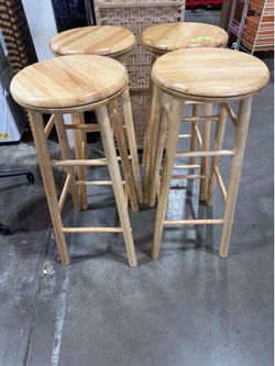4 natural wood bar stools (360-degree swivel)