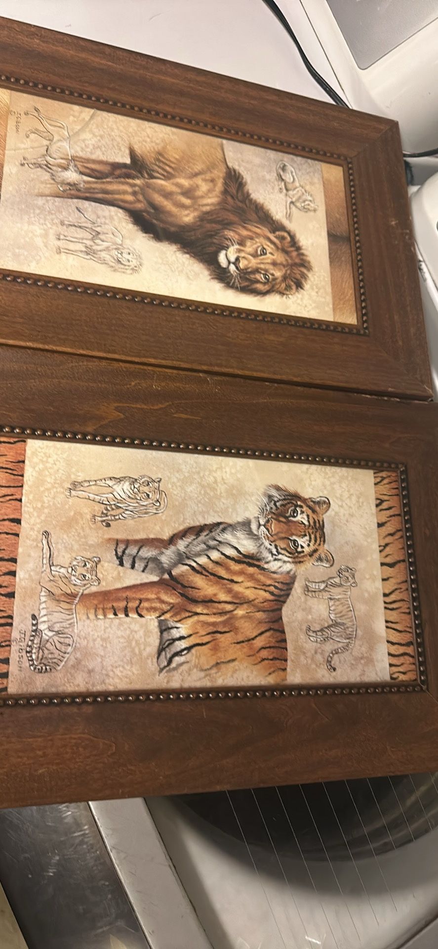 Chest With Two Pictures -set