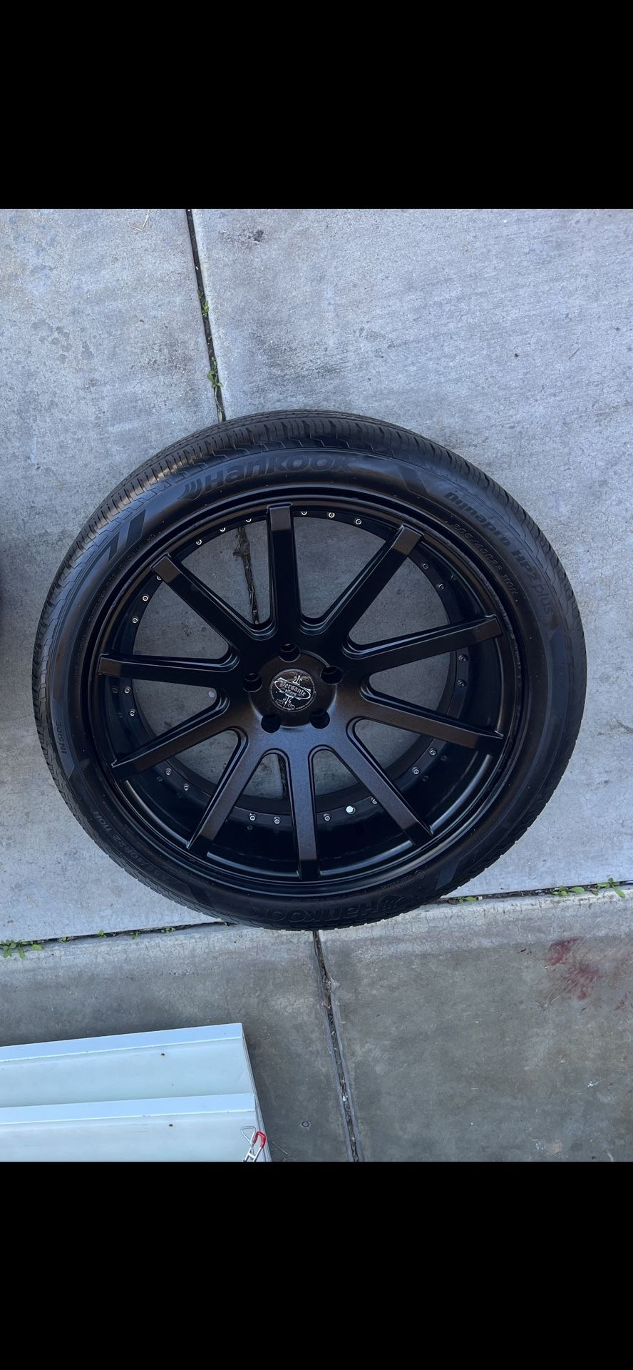 22’ Rims And Tires