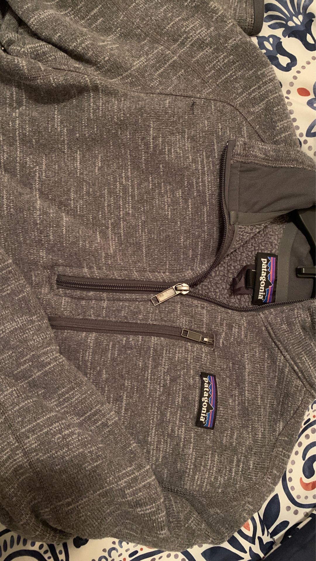 Patagonia sweater size Small