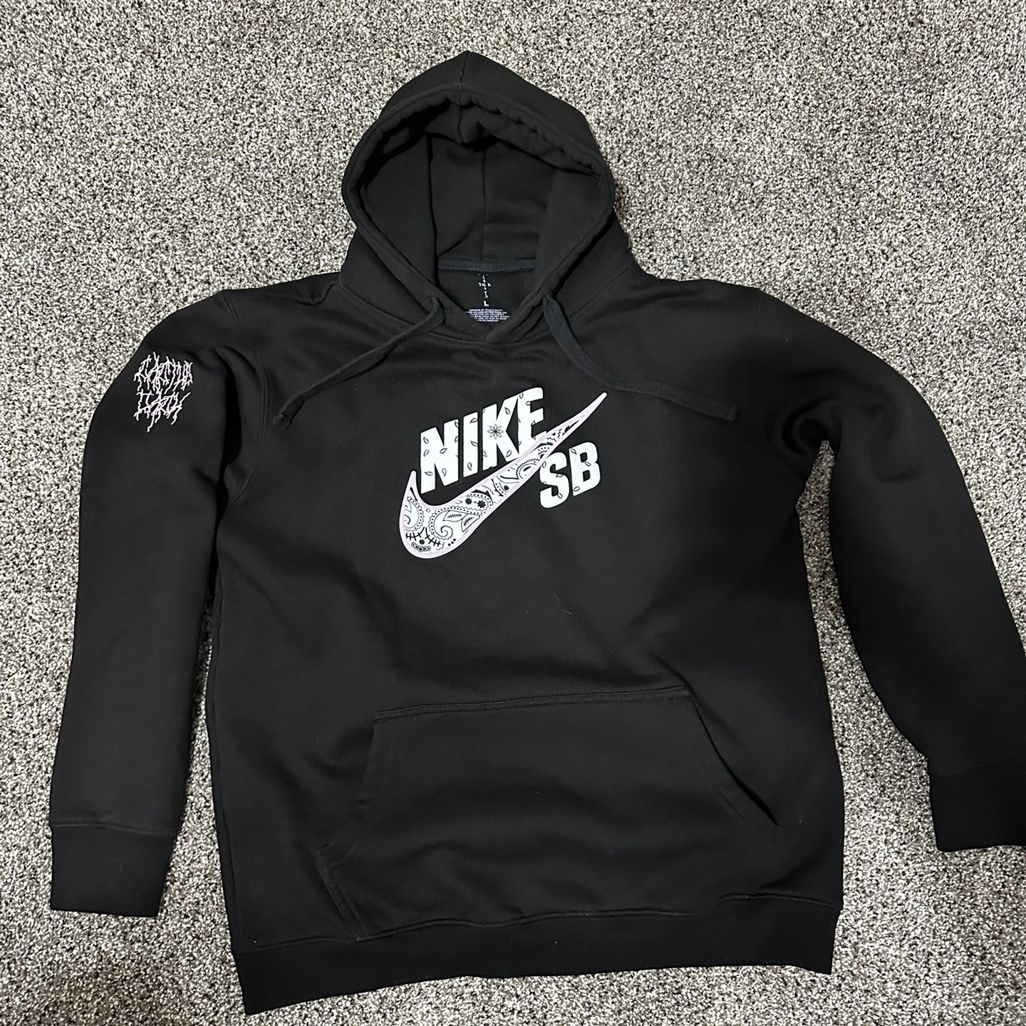 Travis Scott Nike Sb hoodie for Sale in Mendota IL OfferUp