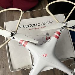 Phantom 2 Vision+ Drone