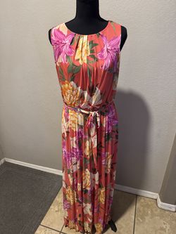 Multicoloured floral maxi dress with tie waist, Size: 10 #floral #maxidress #summerdress New with tag  Stretch dress