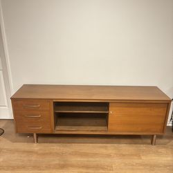 1960s Mid-Century Modern Walnut Credenza