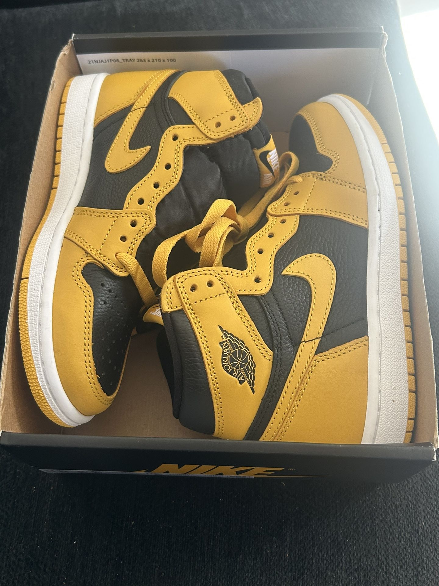 Air Jordan 1 Retro High Og Pollen/white/and Black