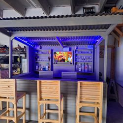 Barbados Wood Bar/ Barras en Maderas