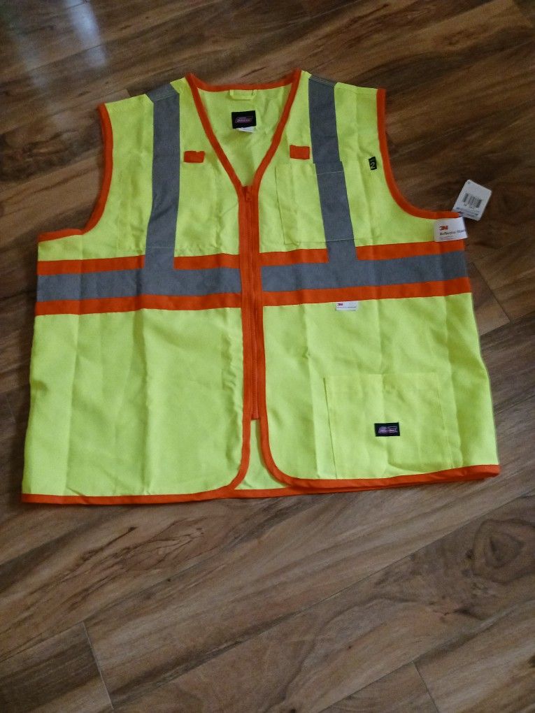 Genuine Dickies Unisex Hi-Vis Synthetic Vest
2XL R