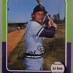 1975 Topps mini George Brett rookie. Extra Extra Clean