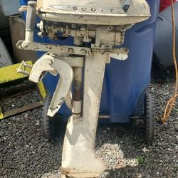 McCulloch Outboard Motor