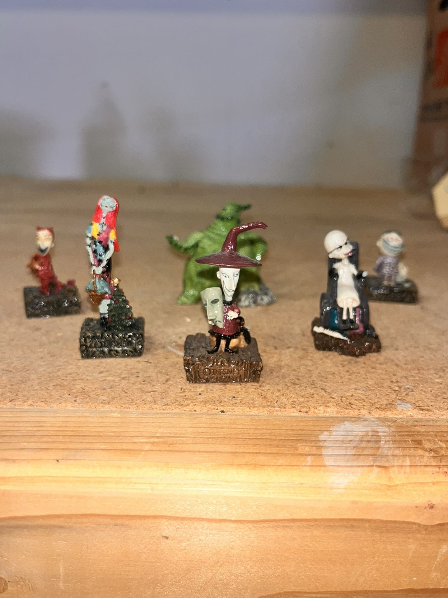 Disneys Tiny Kingdom Figurines