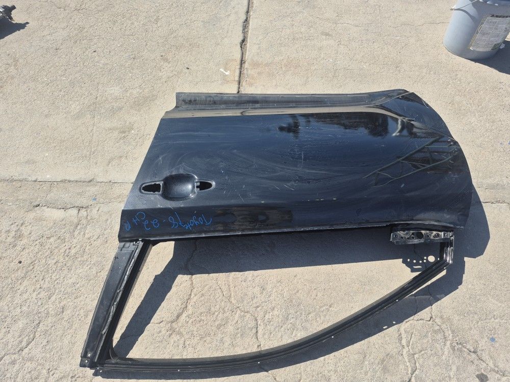 Toyota CHR Left Door Oem