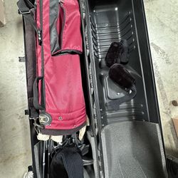 Full Set Golf Clubs/ Carrying case 