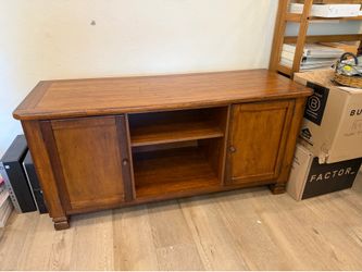 Entertainment console