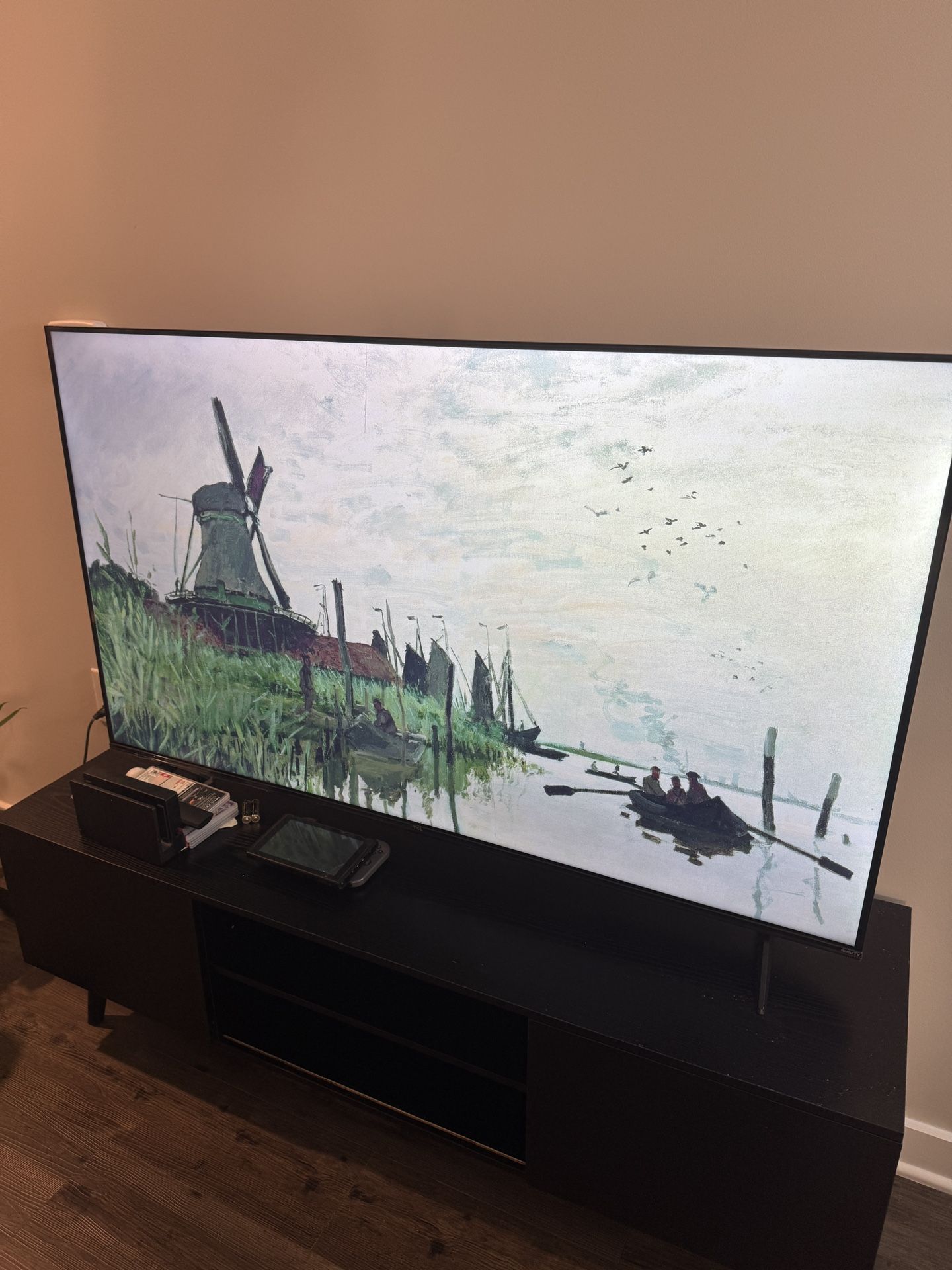 55 Inch 4k UHD TCL Smart TV  + TV console 