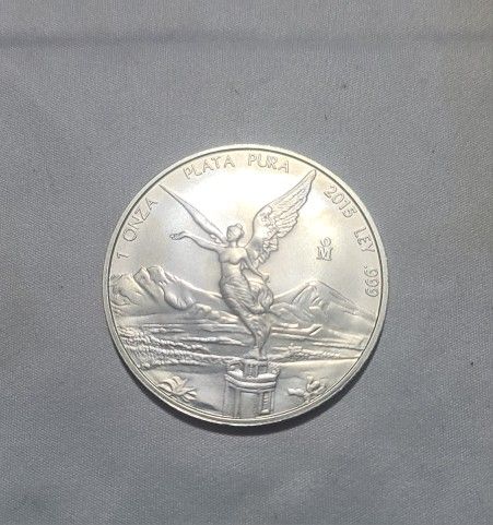 1oz Mexican Centenario. 999 Silver/plata