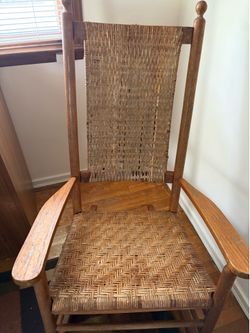 Rocking chair  nice chair   Does need some work refinishing