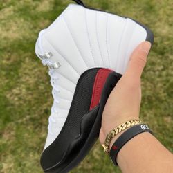 Jordan 12 Taxi Flip