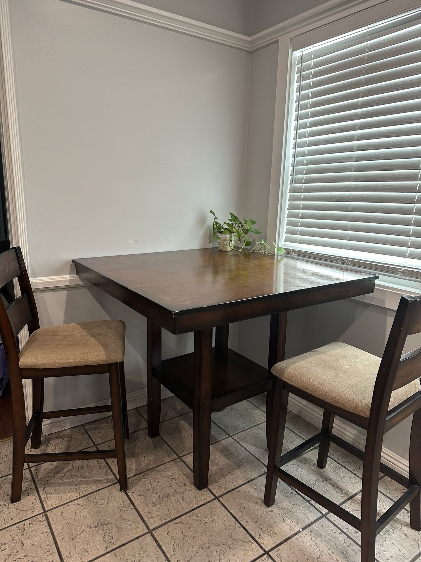 Table And Chairs Set