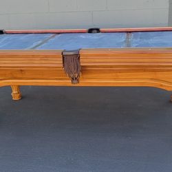 Pool Table (Free Delivery & Set Up )