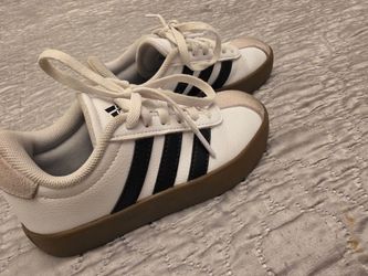 Adidas Kids VL Court 3.0 Platform Sneakers Size 11K White Black Gum
