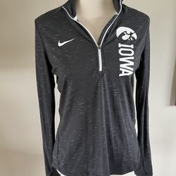 Iowa Hawkeyes Nike Women's Dry Element Quarter-Zip Pullover Jacket -Small