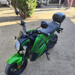 Scooter Eléctrica  Solo lisensia