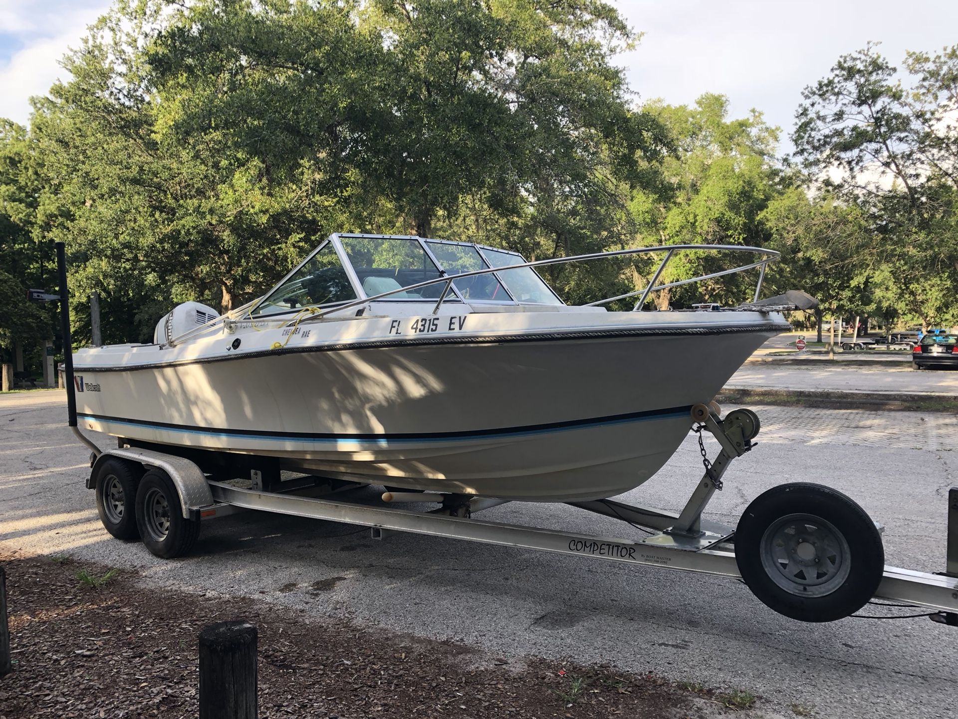 20’ B20 Wellcraft 225 Johnson, No trailer