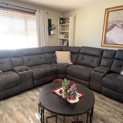 Sectional, Recliners Both Ends, USB Ports