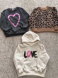 Zara sweaters fir 5-7 years for girls