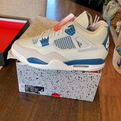 Jordan 4 Retro Military Blue 9.5