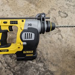 20V MAX XR Cordless Brushless 1 in. SDS Plus L-Shape Rotary Hammer