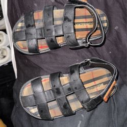 Burberry Sandles Kids