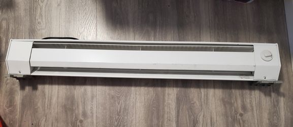 1000 Watts Baseboard Heater