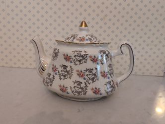 Vintage Price Kensington English Teapot