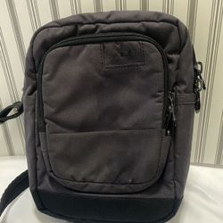 Pacsafe Crossbag 