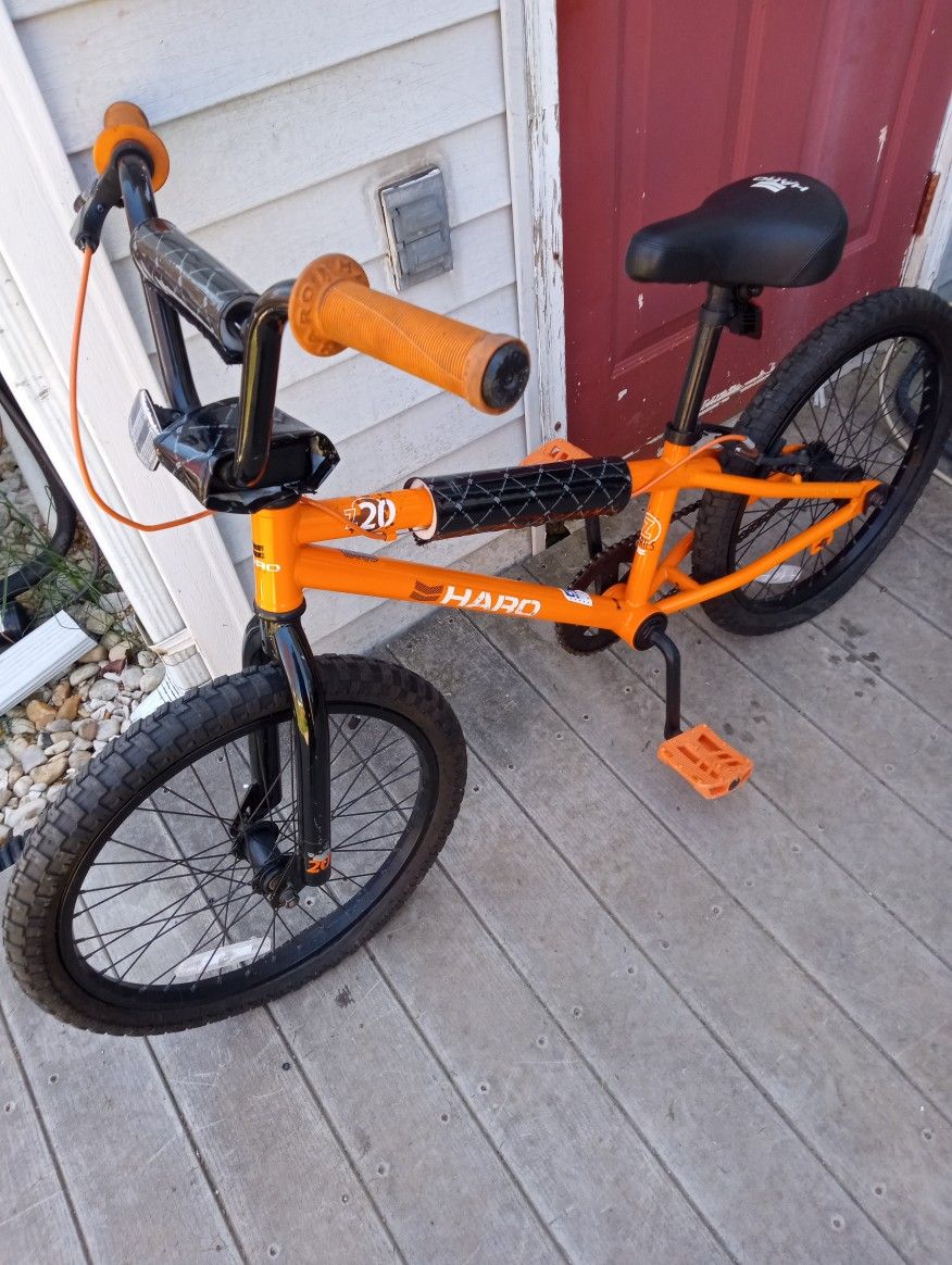 Haro Z20 BMX Bike