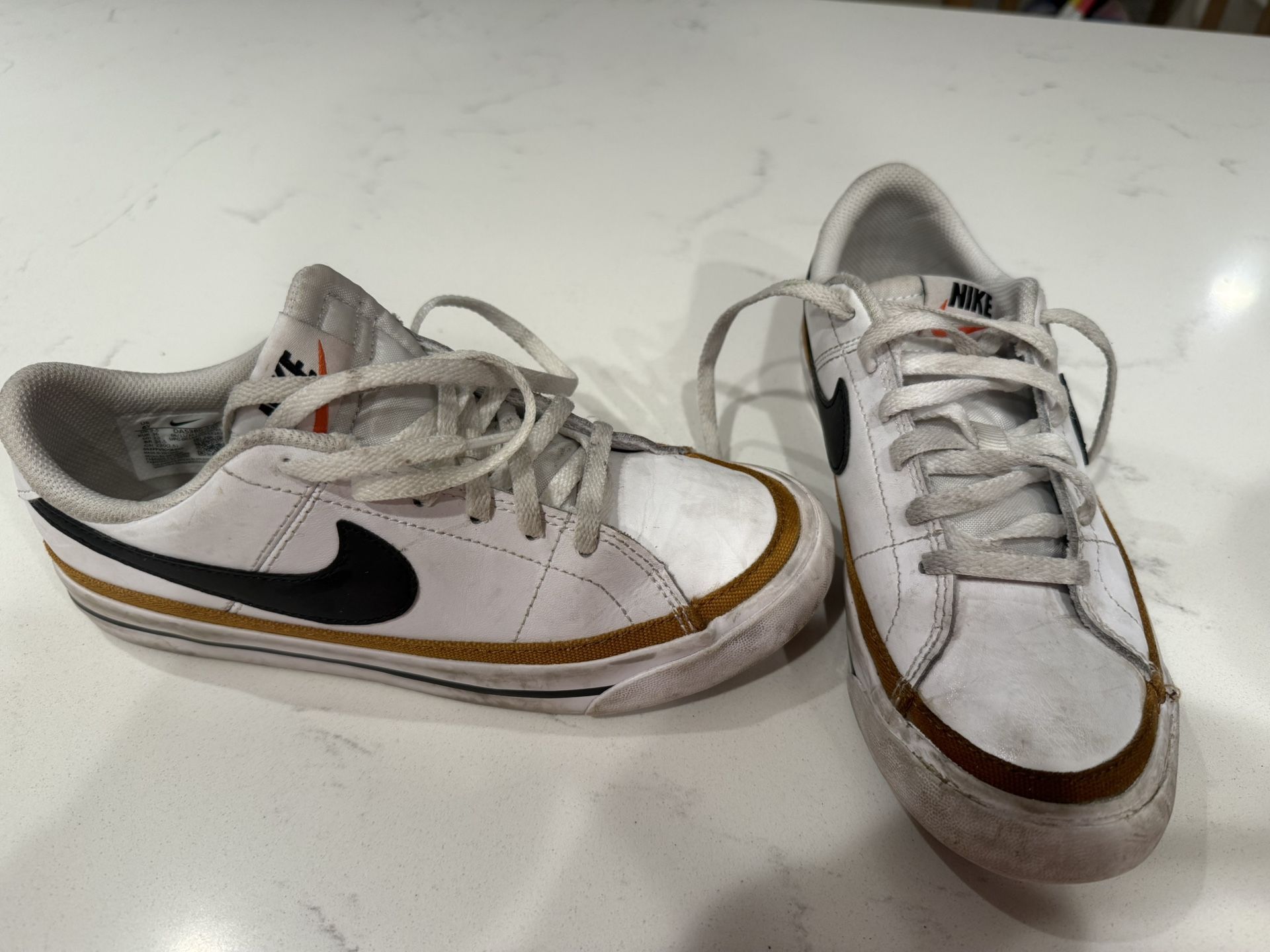 Nike Court Legacy Big Kids’ Size 4Y