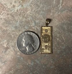 10k $100 pendant