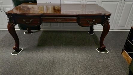 Large Executive desk