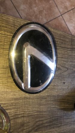Lexus Grille Emblem (contact info removed)