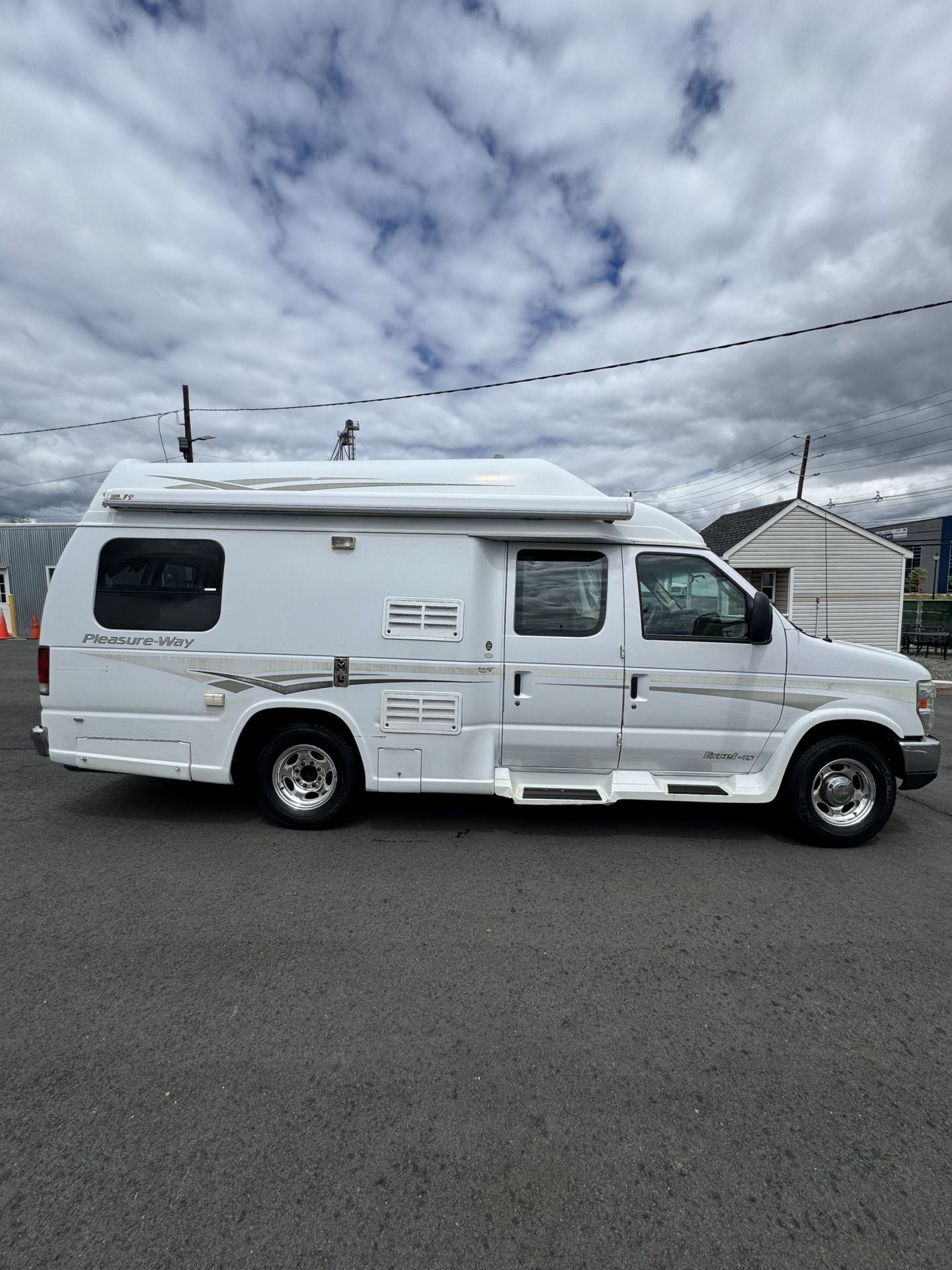 2010 Ford pleasure way