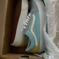 Vans Size 8 Women New 