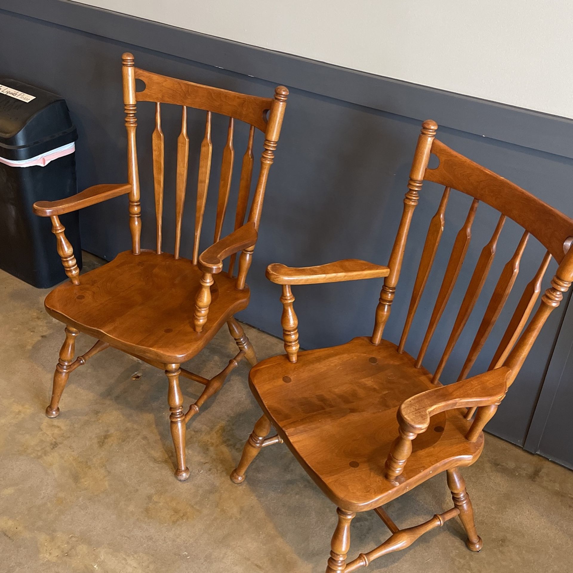 Amish Arm Chairs - Free 