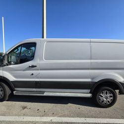 2021 Ford Transit 250 Cargo Van