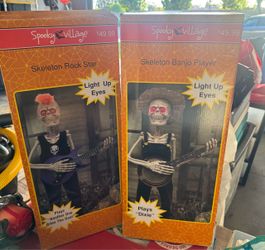 Spooky Village Skeleton Rock Star & Banjo Player Set