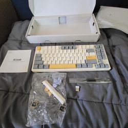 Wireless Mechanical Keyboard 