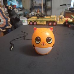 Portable Bluetooth Speaker Shaped Like A Cat, Wireless Compatible W/Phones & Tablets-Built In Rechargeable Battery USB Cable Tested & Works 3"
