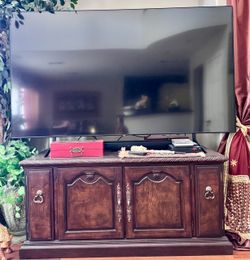 85 inch Samsung SMART TV
