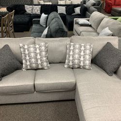 Marsing Nuvella 2-Piece Sectional with Chaise RAF🚛Same Day Delivery💳Financing Options