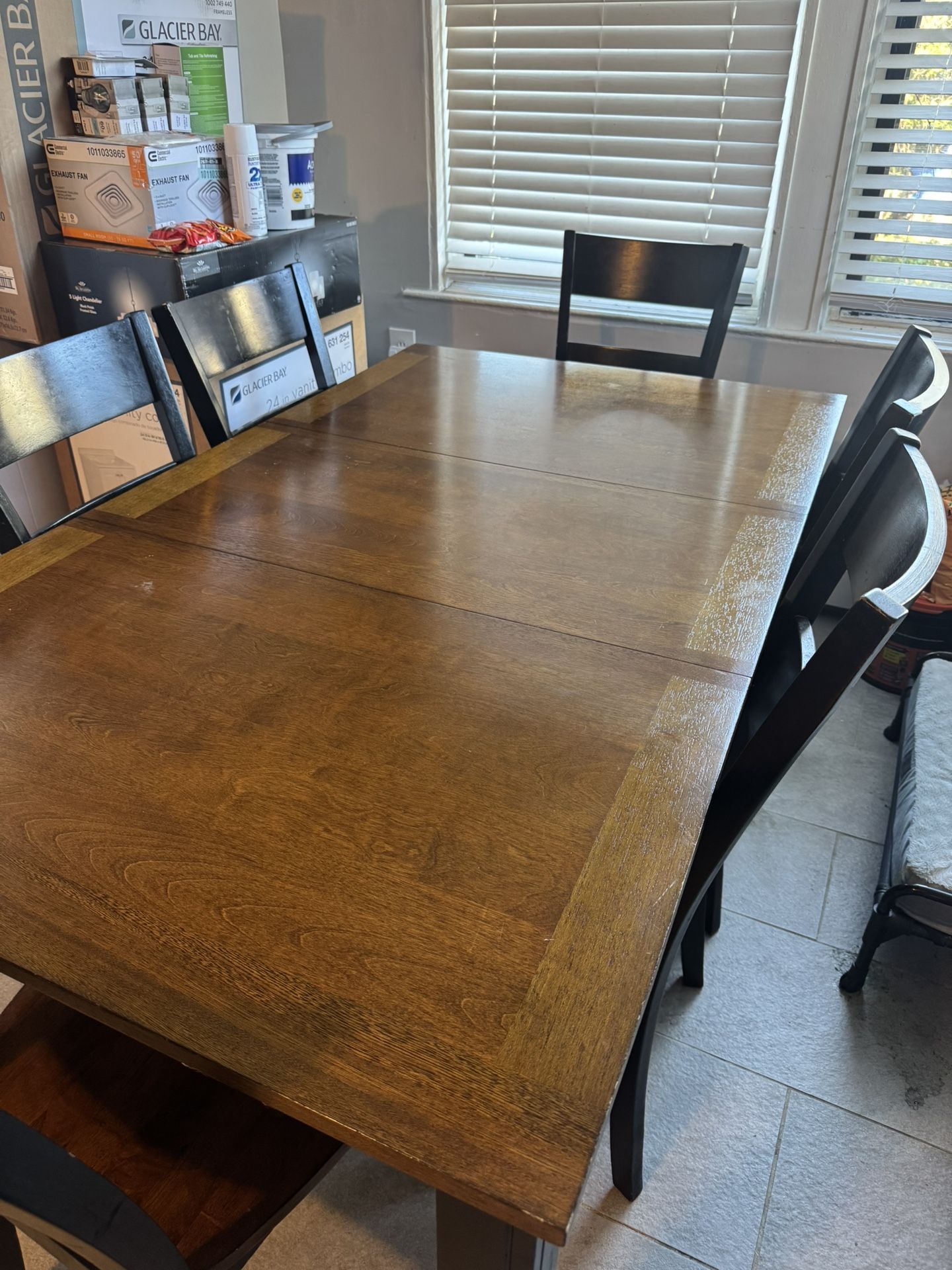 Dining Table Decent Condition 